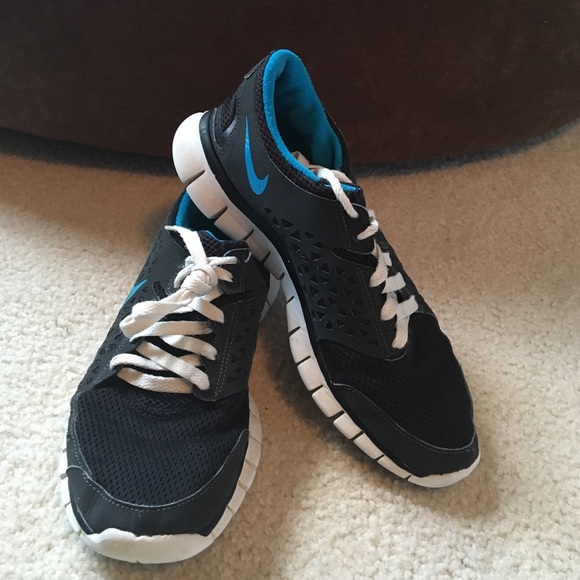 everyday tennis shoes